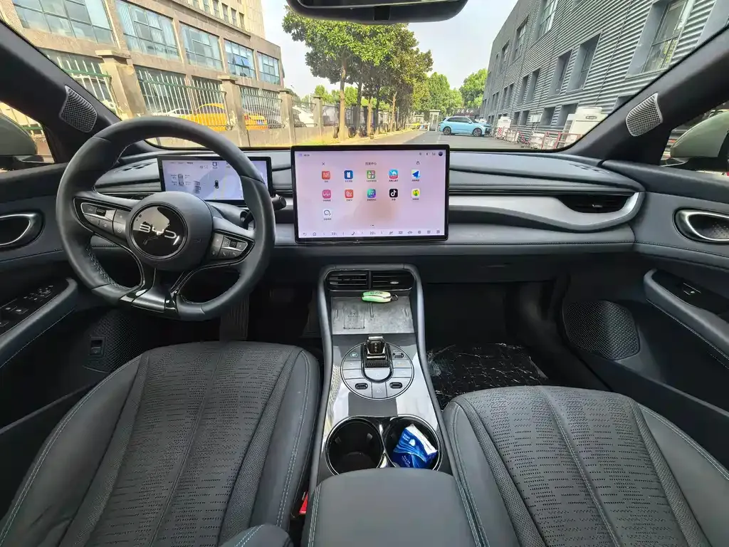 BYD Seal 06GT — фото 3