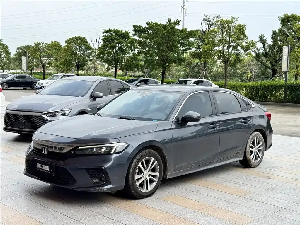 Honda Civic — фото 1