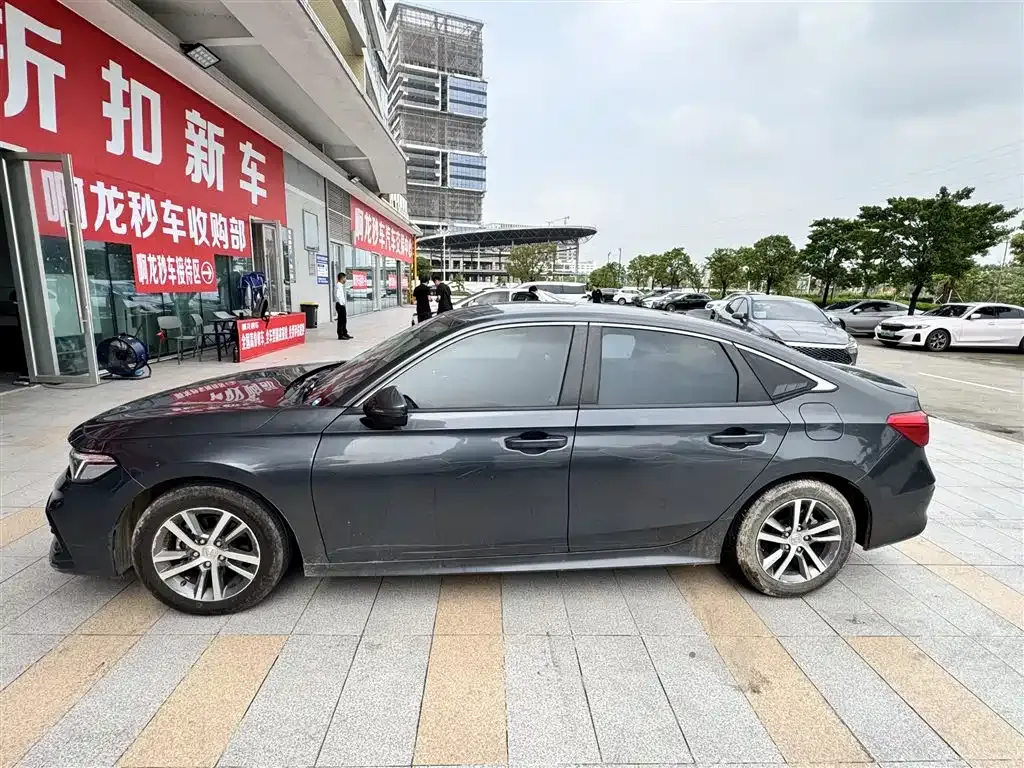 Honda Civic — фото 8