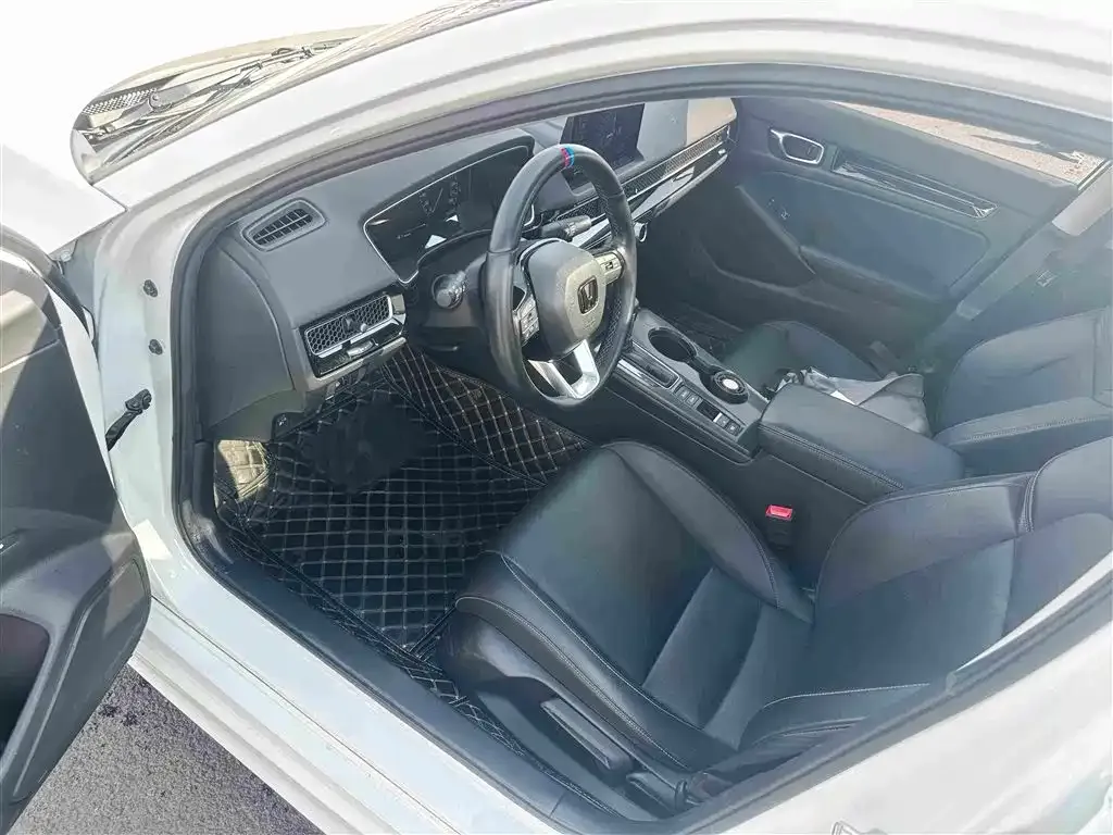 Honda Civic — фото 8
