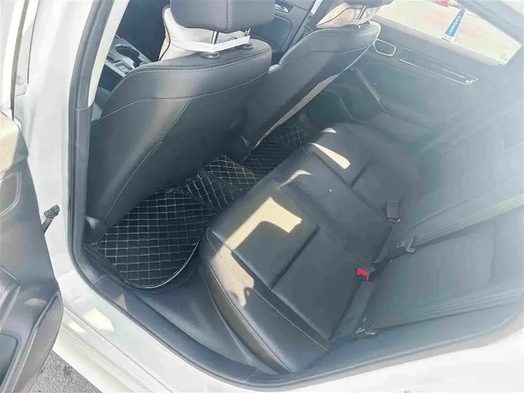Honda Civic — фото 4