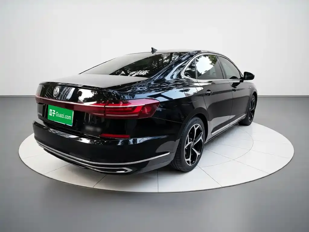 Volkswagen Passat — фото 2