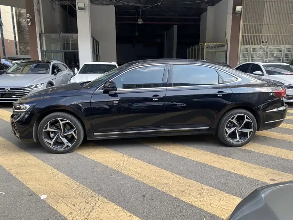 Volkswagen Passat — фото 3