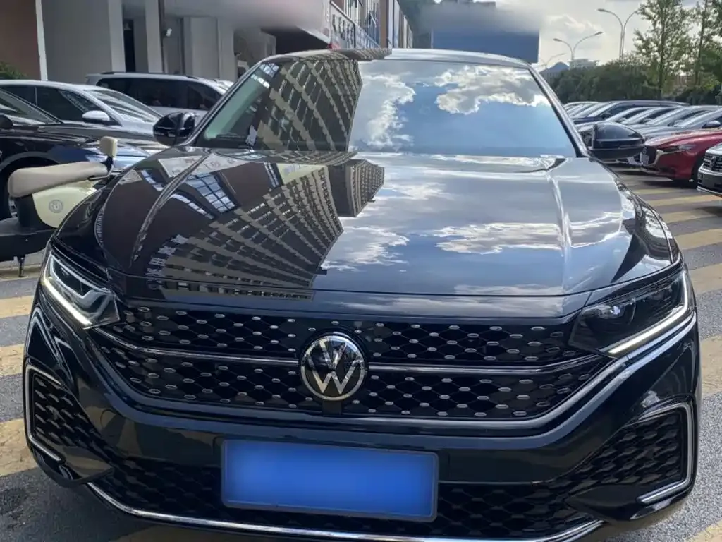 Volkswagen Passat — фото 4