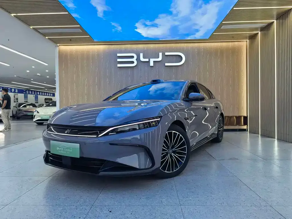 BYD Han — фото 1