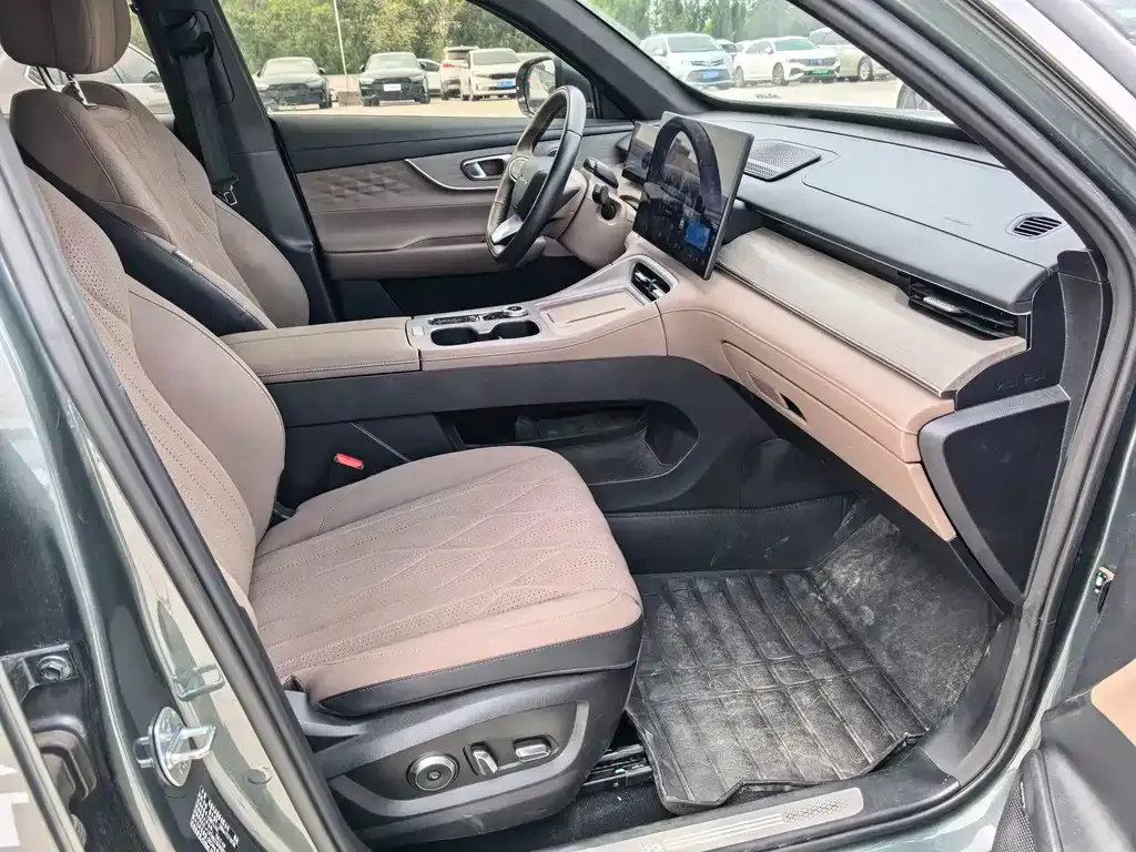 Chery Tiggo 8 PLUS — фото 8