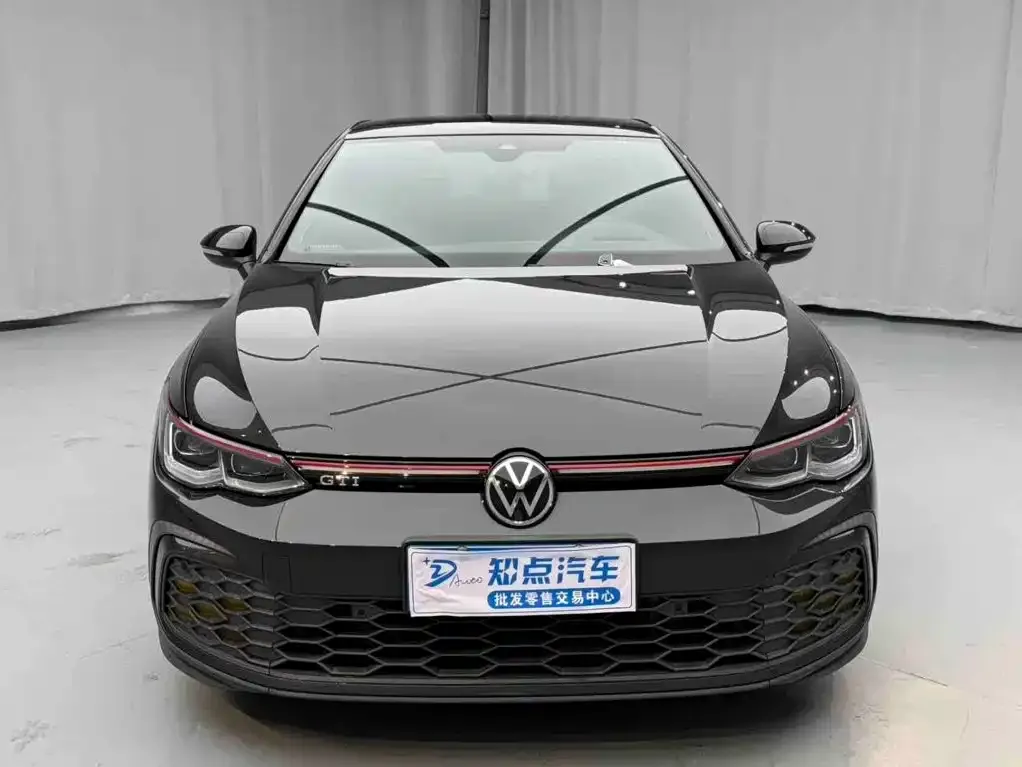 Volkswagen Golf GTI — фото 6