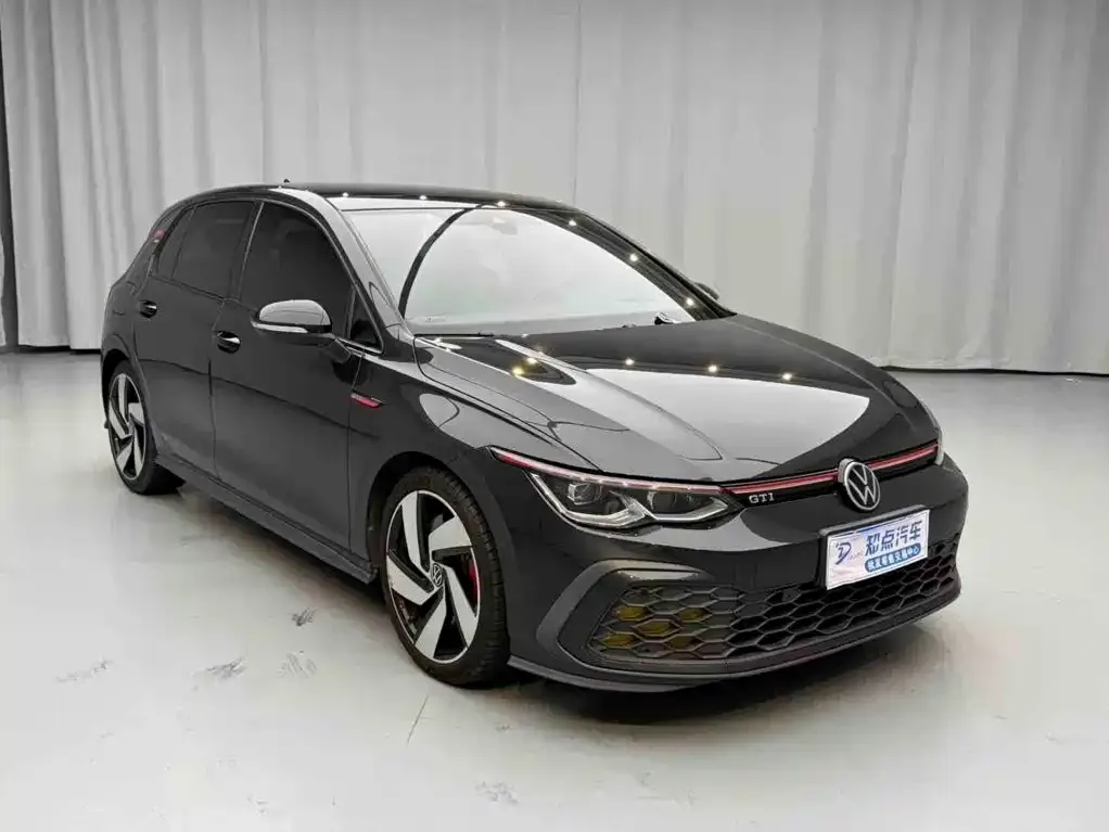 Volkswagen Golf GTI — фото 5