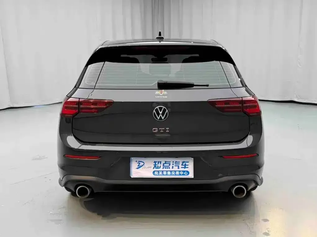 Volkswagen Golf GTI — фото 9
