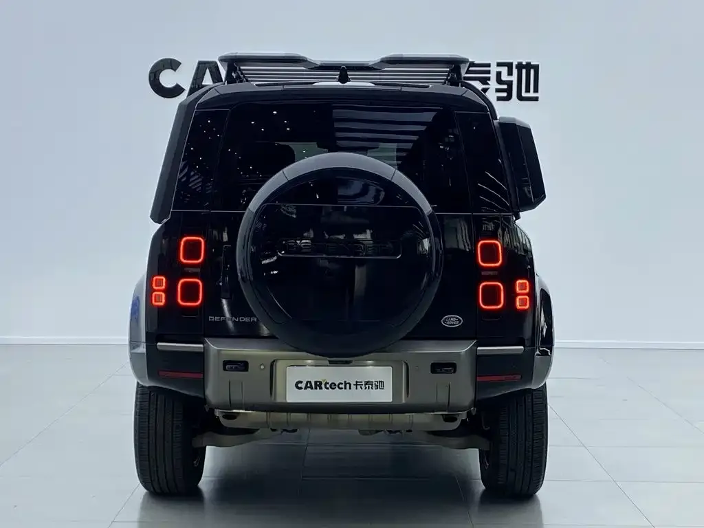 Land Rover Defender — фото 5