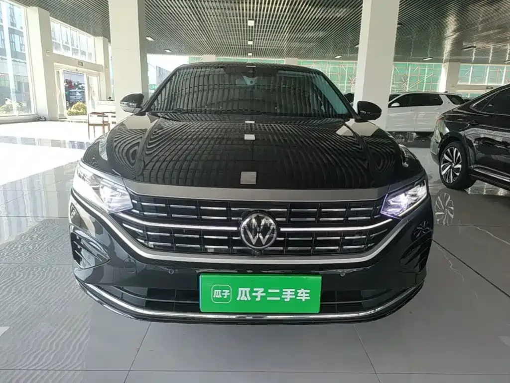 Volkswagen Passat — фото 6