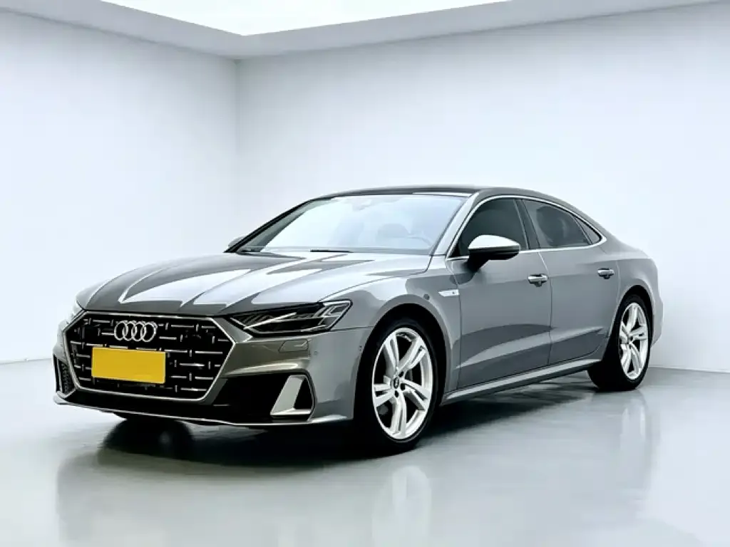Audi A7L — фото 1