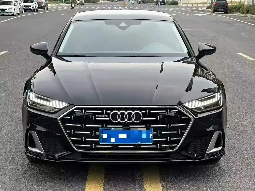 Audi A7L — фото 8