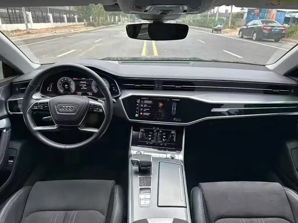Audi A7L — фото 4