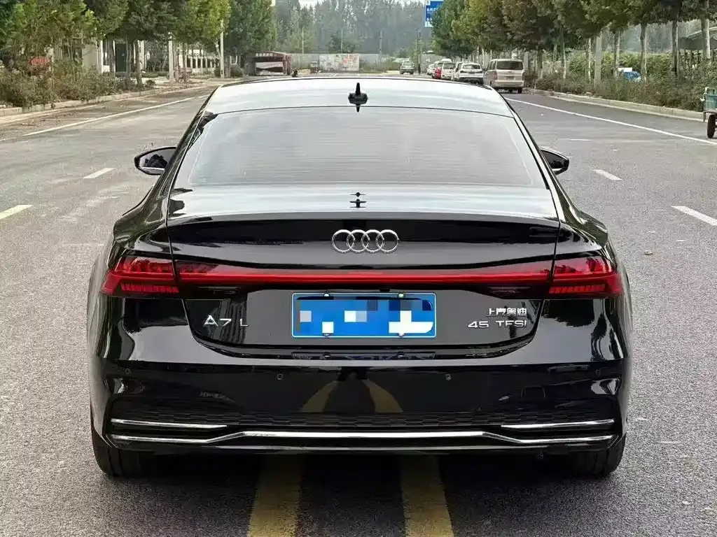 Audi A7L — фото 3