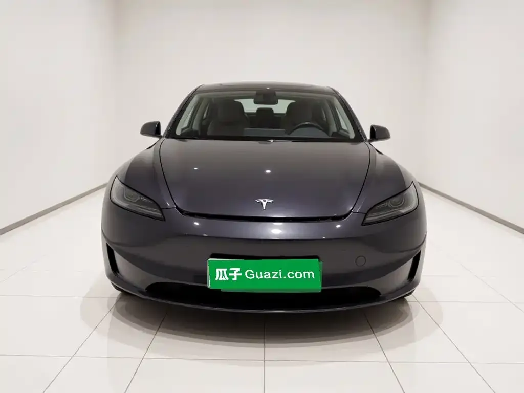 Tesla Model 3 — фото 4