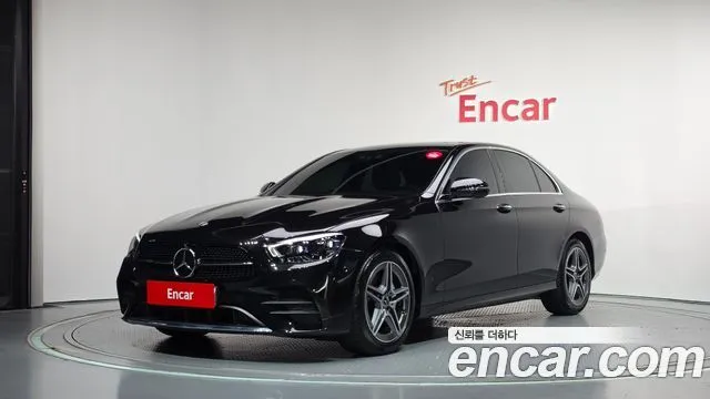 Mercedes-Benz E-Class — фото 1