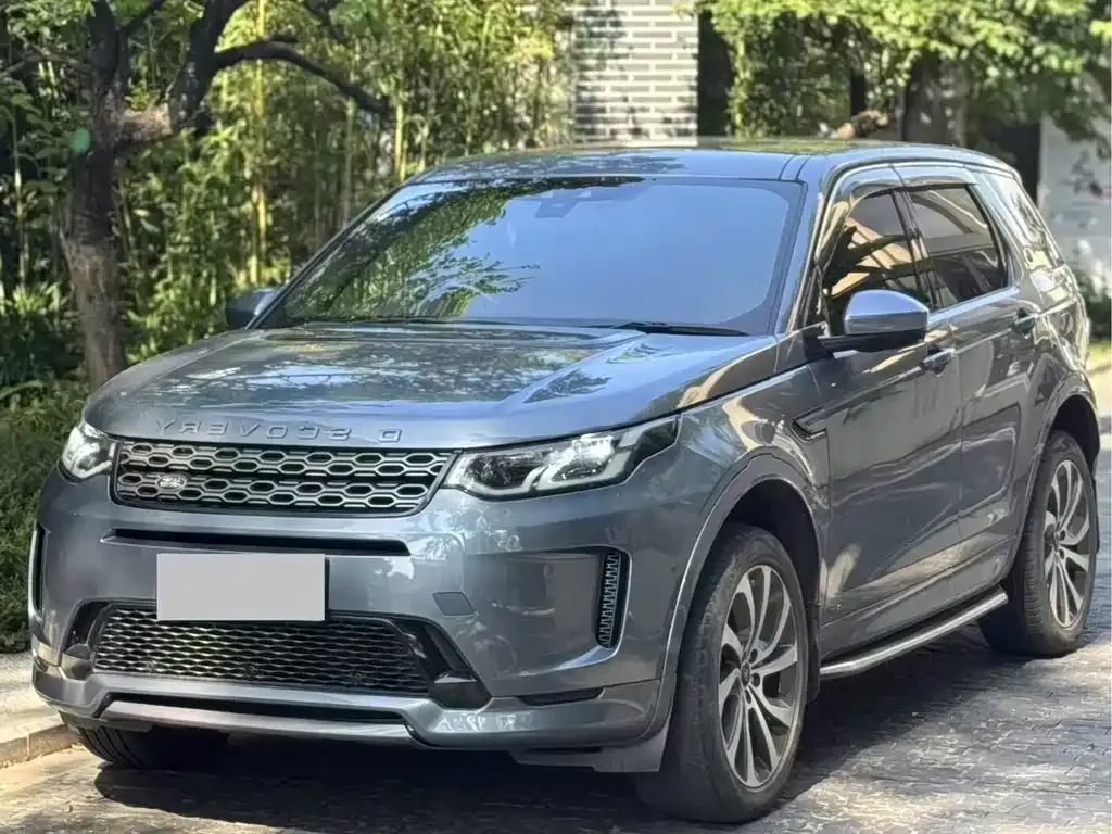 Land Rover Discovery Sport — фото 1