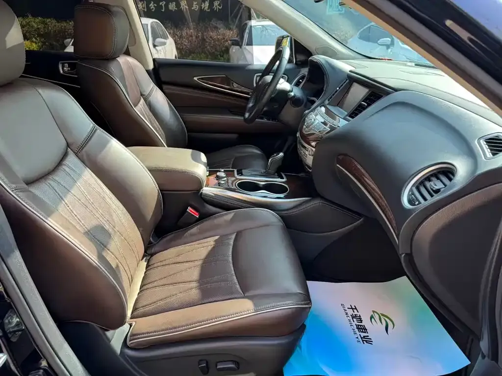 Infiniti QX60 (Import) — фото 8