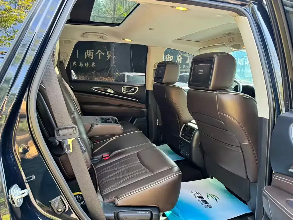 Infiniti QX60 (Import) — фото 10