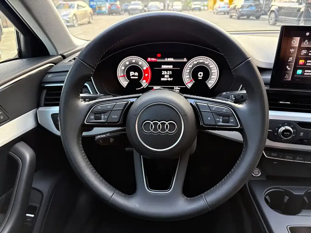Audi A4L — фото 2