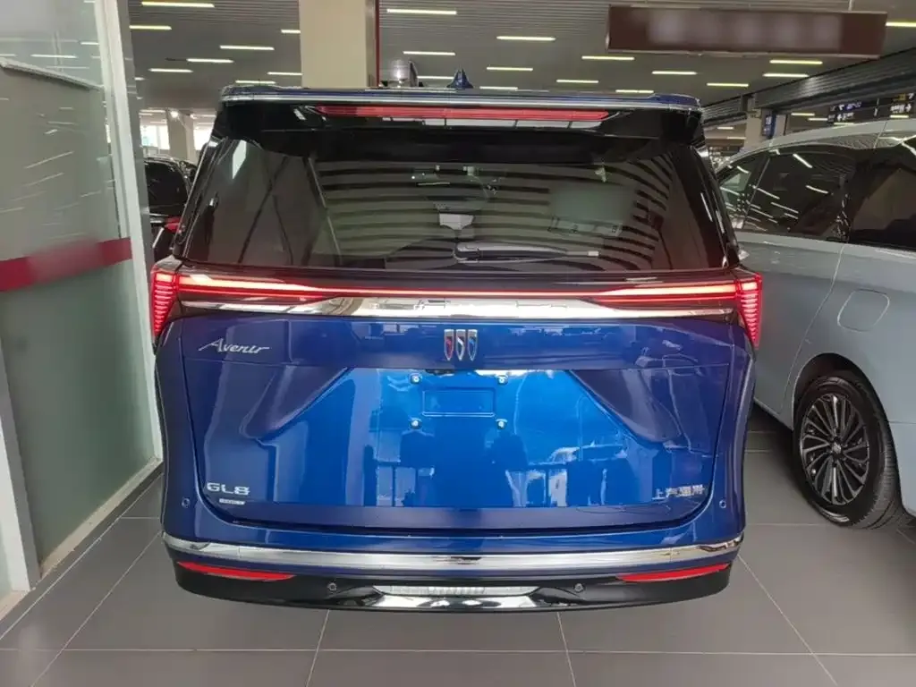 Buick GL8 Hybrid — фото 8