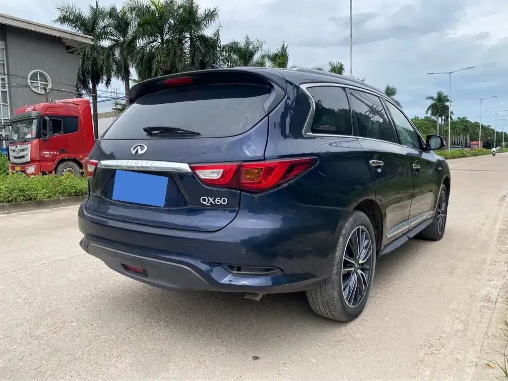 Infiniti QX60 (Import) — фото 9