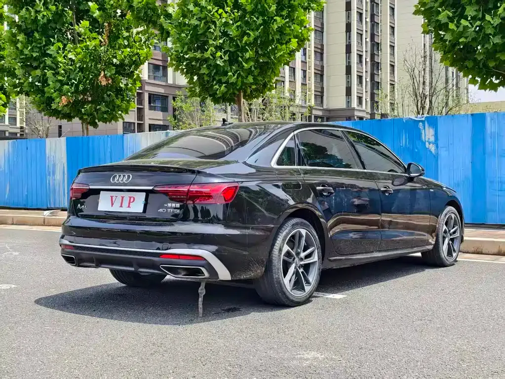 Audi A4L — фото 9