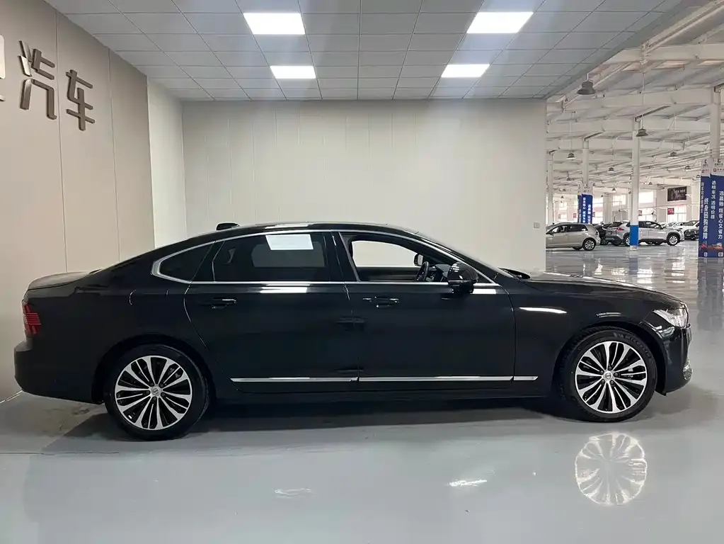 Volvo S90 — фото 4
