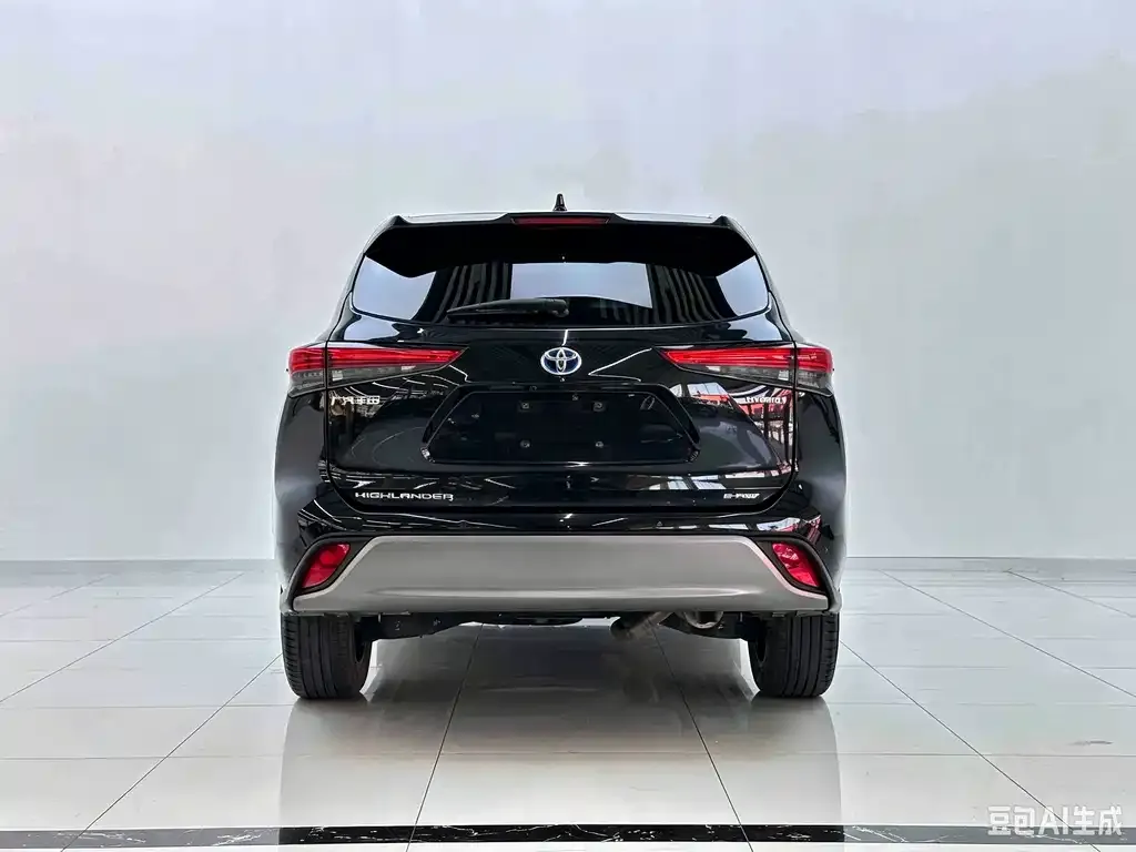 Toyota Highlander — фото 2