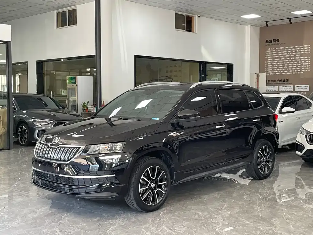 Skoda Karoq — фото 1