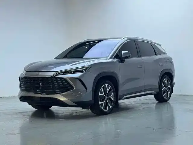 BYD L DM-i — фото 1