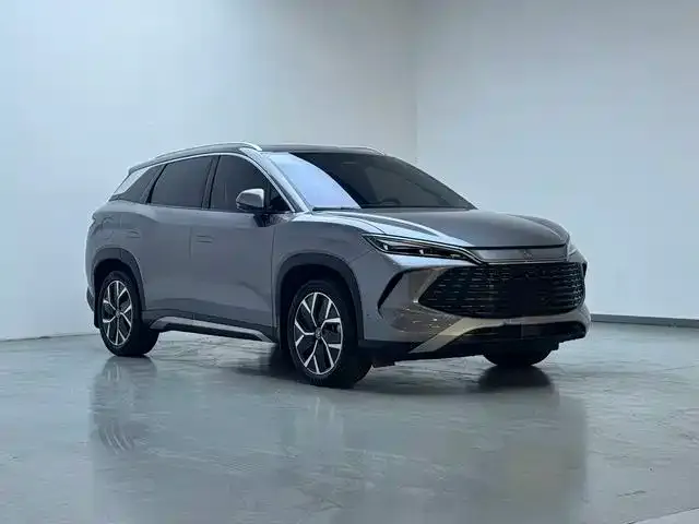 BYD L DM-i — фото 2