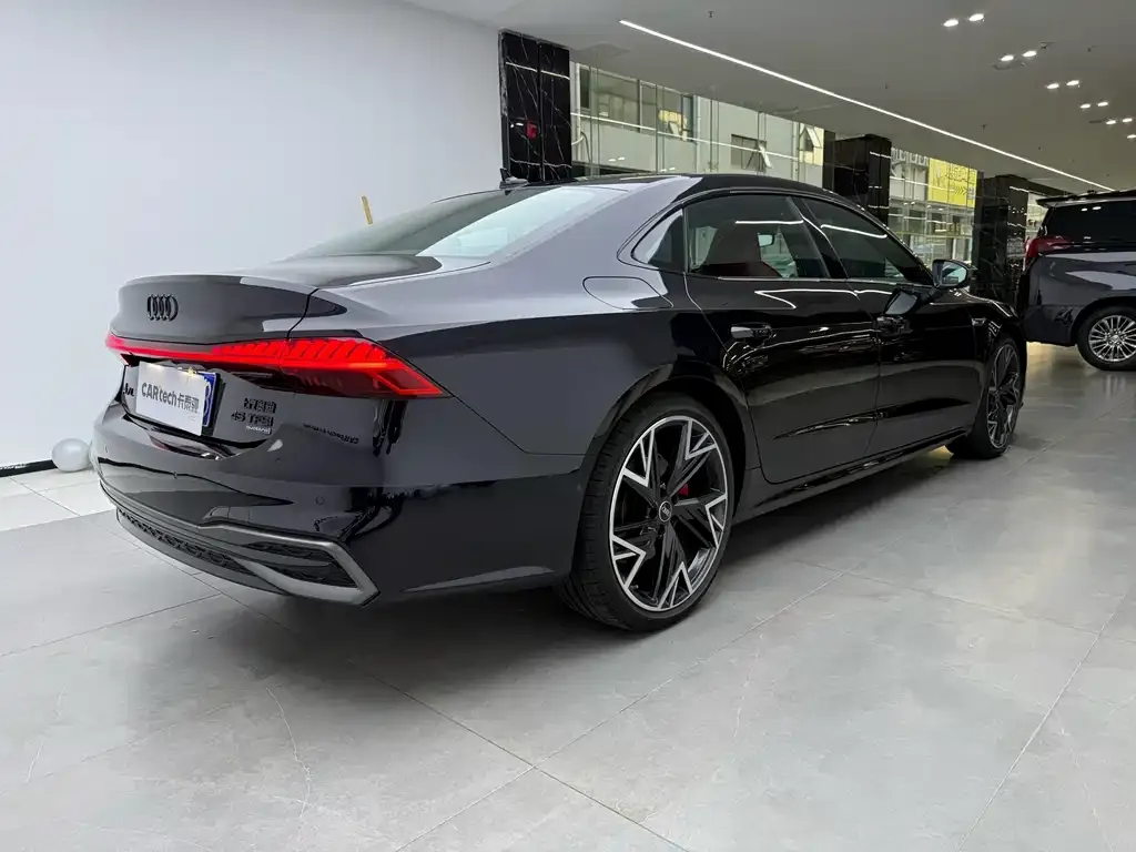 Audi A7L — фото 4