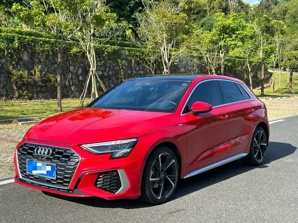 Audi A3 — фото 1