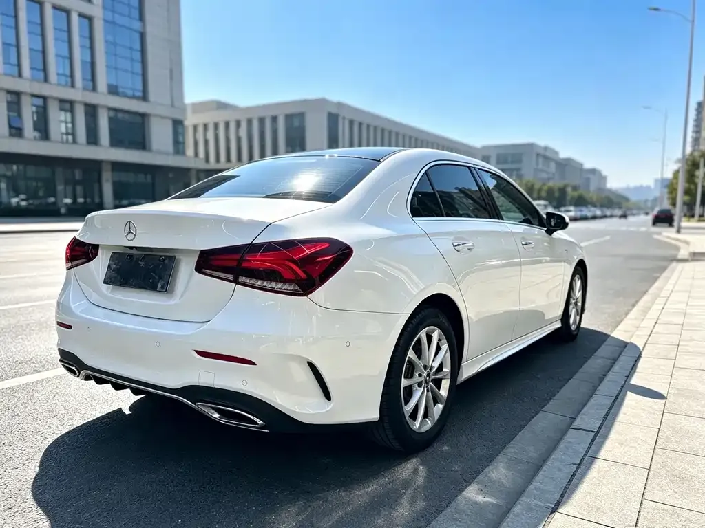 Mercedes-Benz A-Class — фото 7