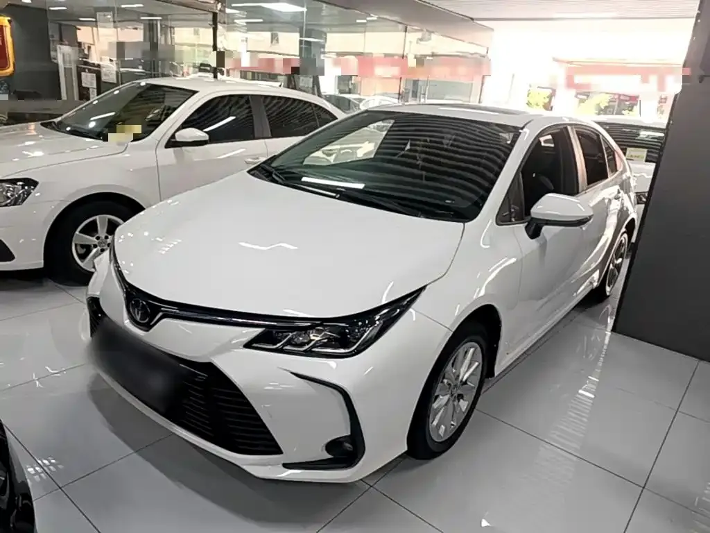 Toyota Corolla — фото 6