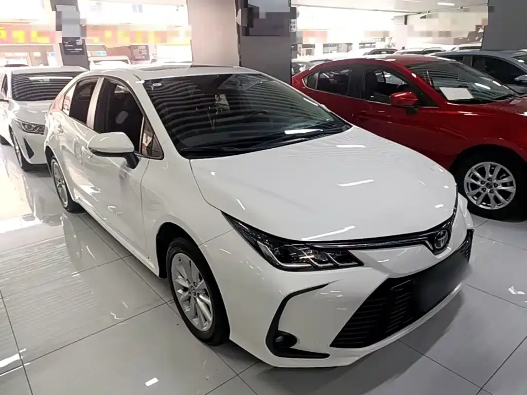 Toyota Corolla — фото 5