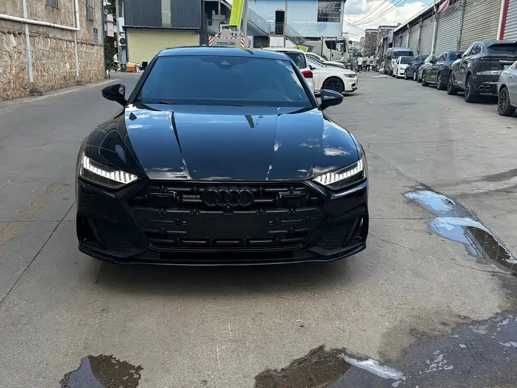 Audi A7L — фото 6
