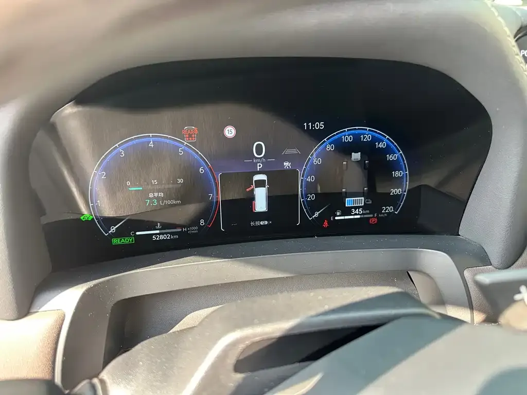 Toyota Alphard — фото 3