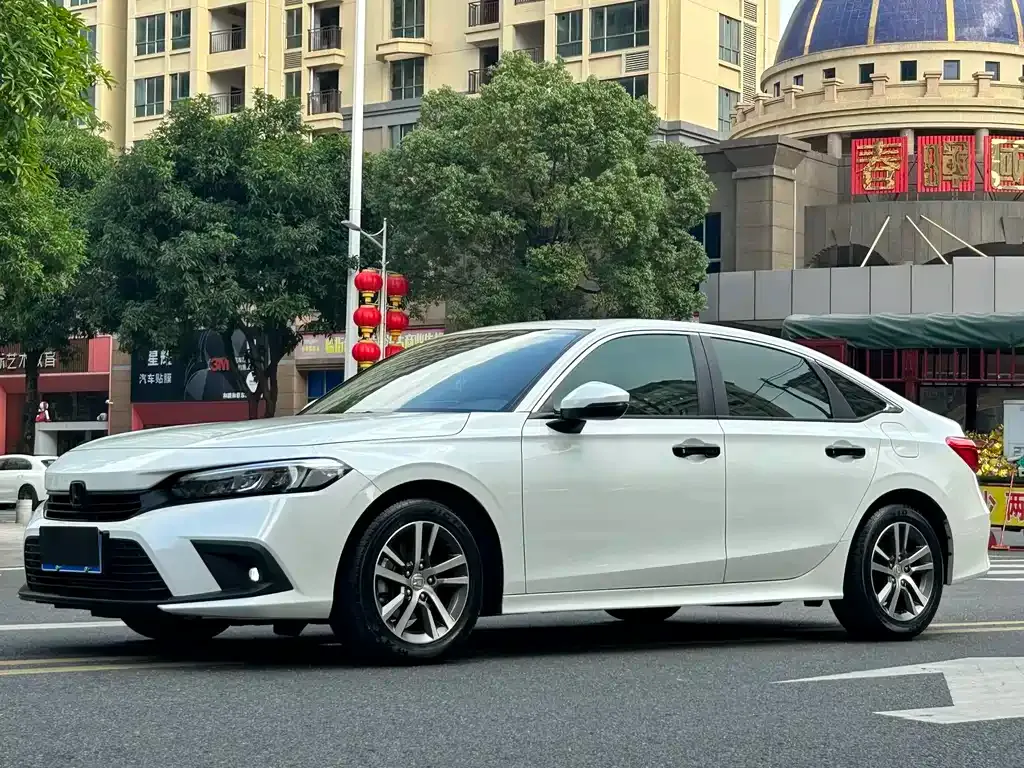 Honda Civic — фото 1