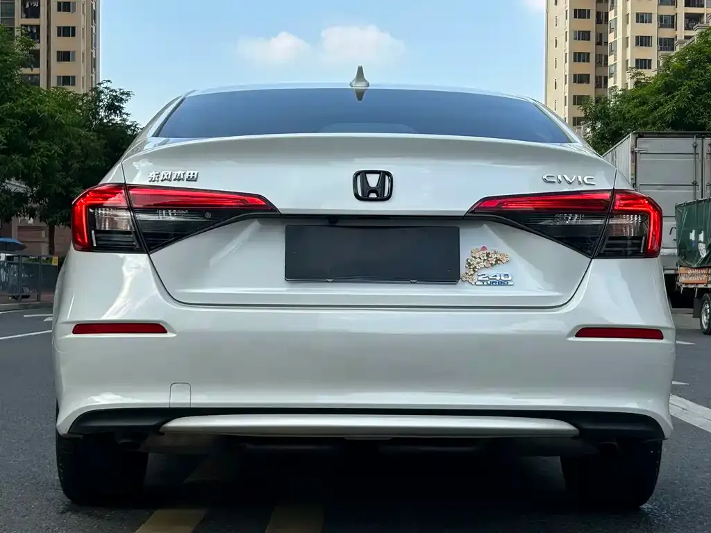 Honda Civic — фото 2