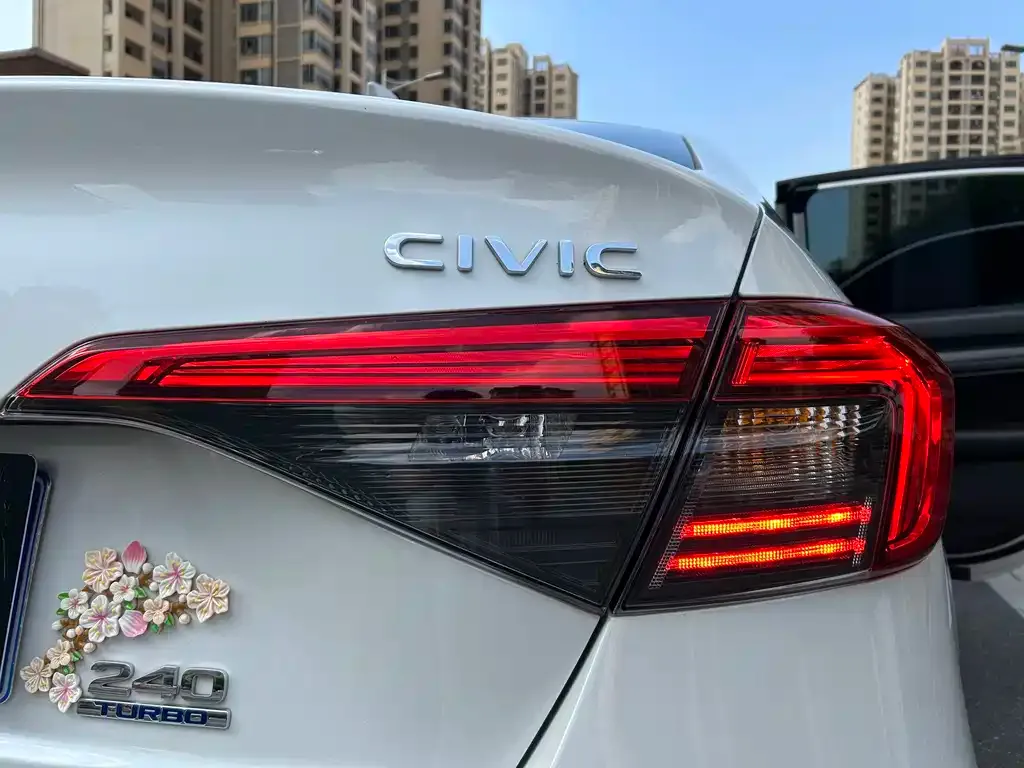 Honda Civic — фото 6