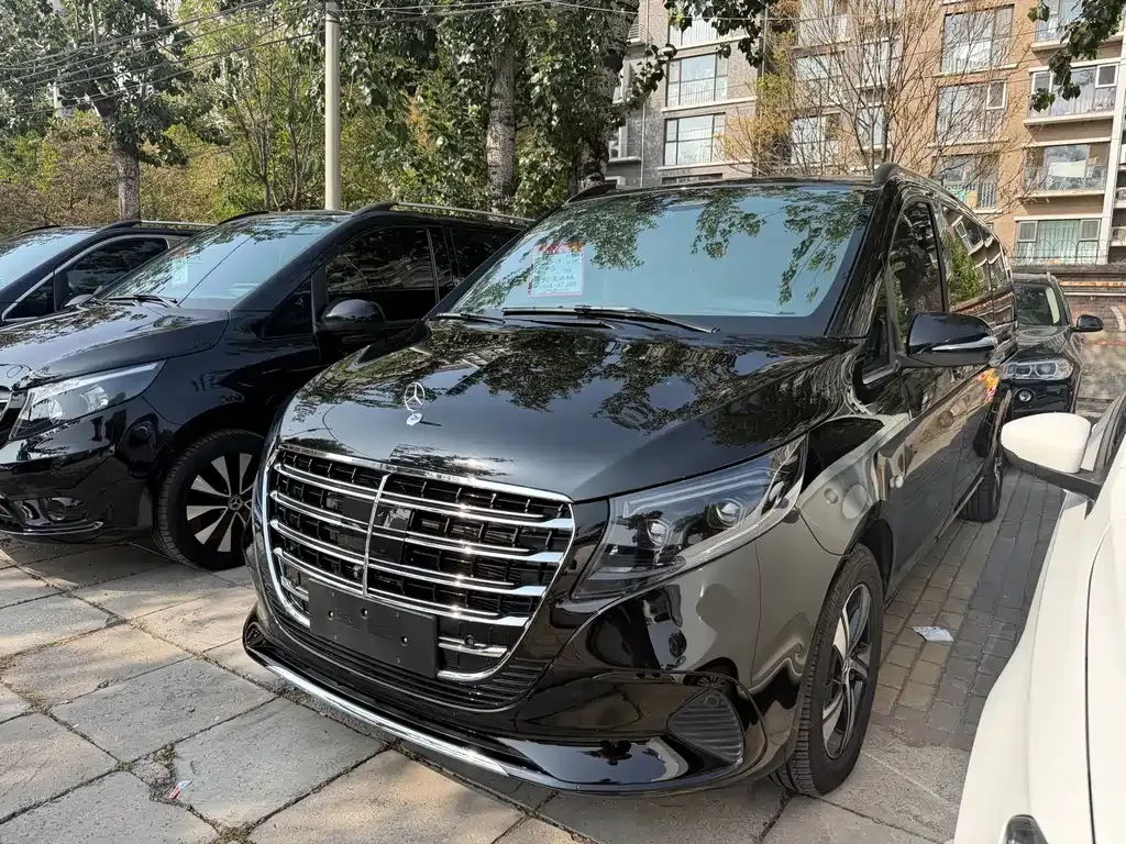 Mercedes-Benz Vito — фото 1