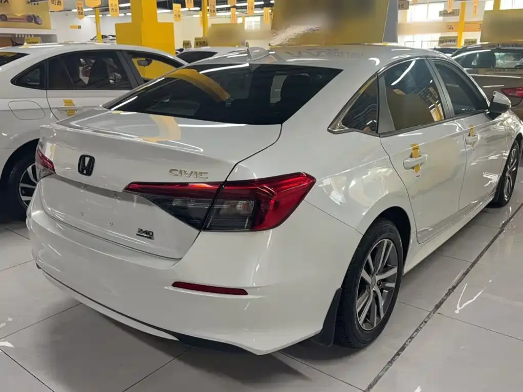 Honda Civic — фото 9