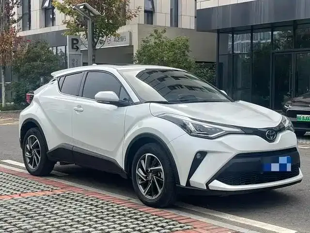 Toyota C-HR — фото 3