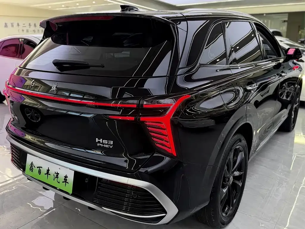 Hongqi HS3 PHEV — фото 3