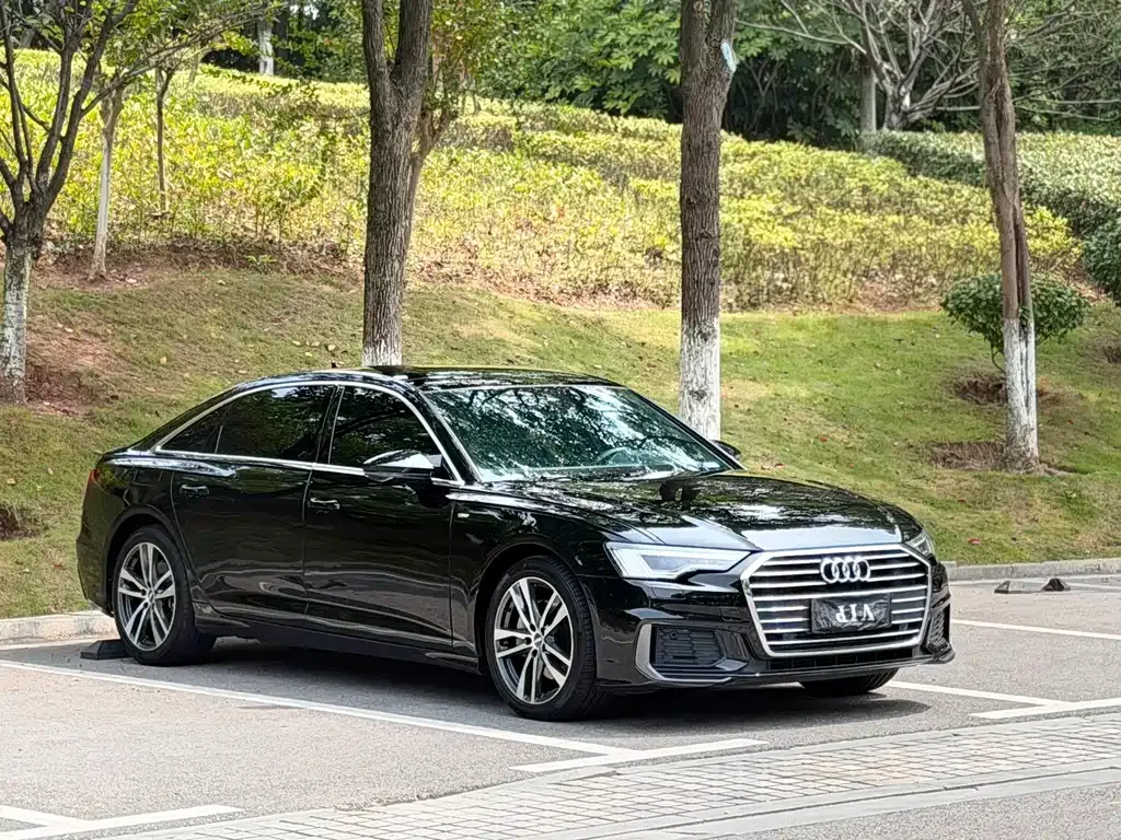 Audi A6L — фото 8