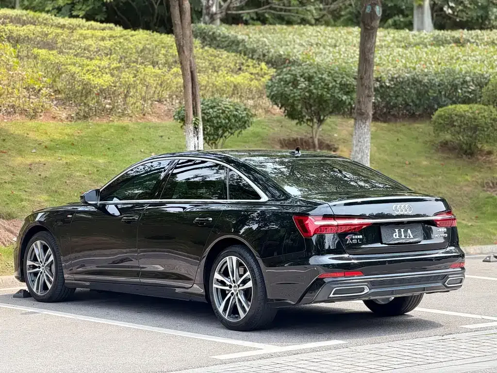 Audi A6L — фото 7