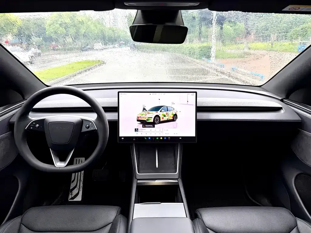 Tesla Model Y L — фото 2